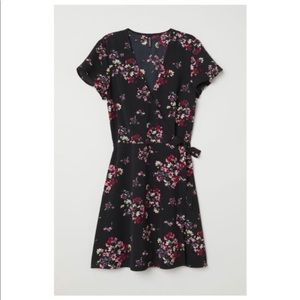 H&M Dresses - NWOT H&M patterned floral wrap dress H&M Dresses - NWOT H&M patterned floral wrap dress